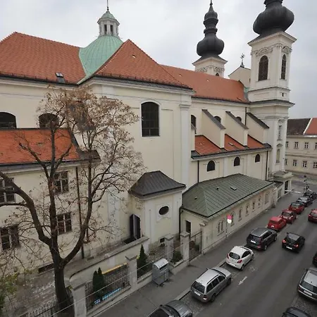 Ferienwohnung Schloessel 26/18 Vienna Exterior photo